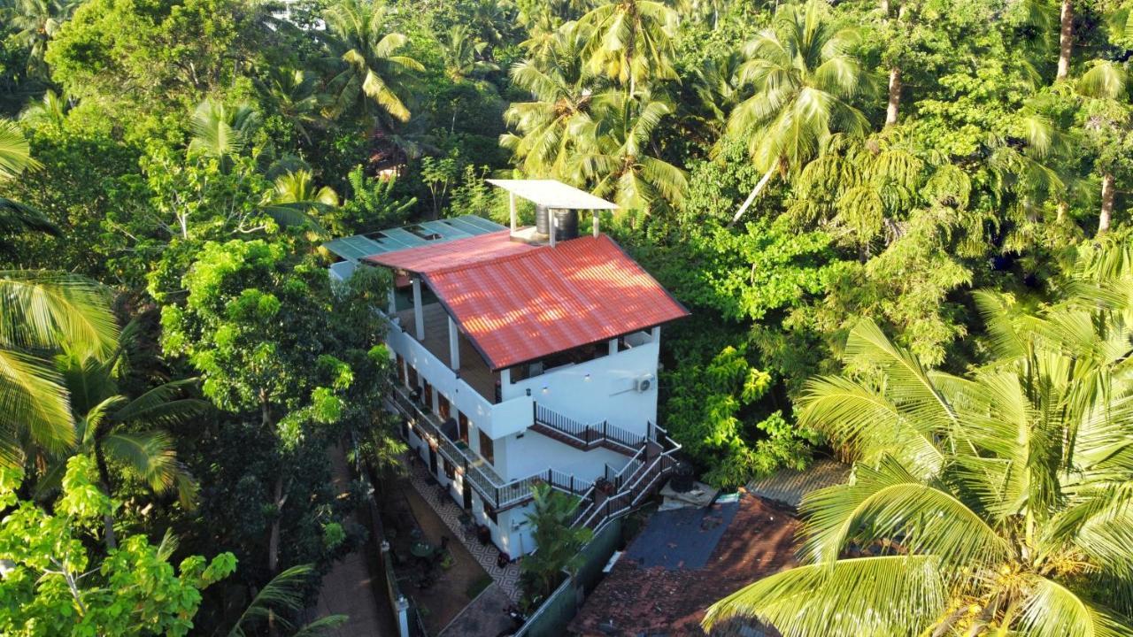 Rainbow Guest House Hikkaduwa Exterior photo